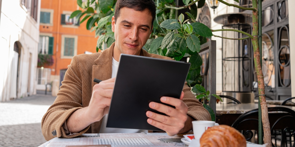 Conoce el nuevo PocketBook InkPad Eo 2 con pantalla E Ink a color de 10,3” y nueva tecnología de escritura a mano
