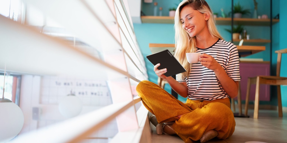 PocketBook Viva – gama de color completa y todas las funciones de audio que puede tener un lector electrónico