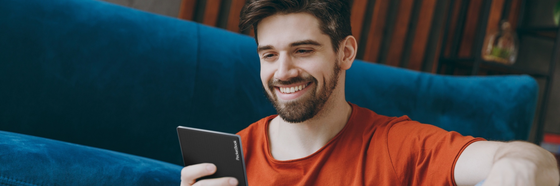 PocketBook Verse Pro Color: lector electrónico supercompacto con pantalla a color E Ink Kaleido™ 3 