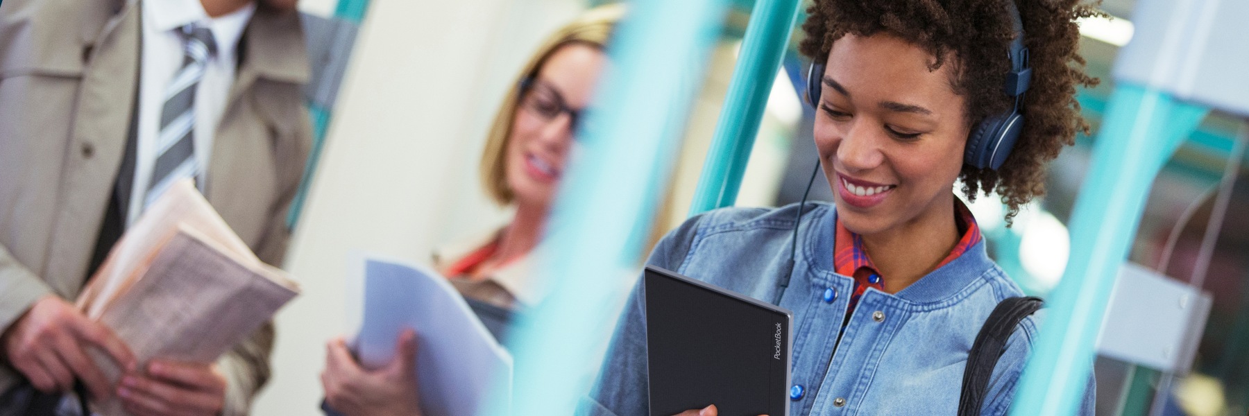 Los lectores electrónicos de PocketBook son compatibles con auriculares digitales con USB-C